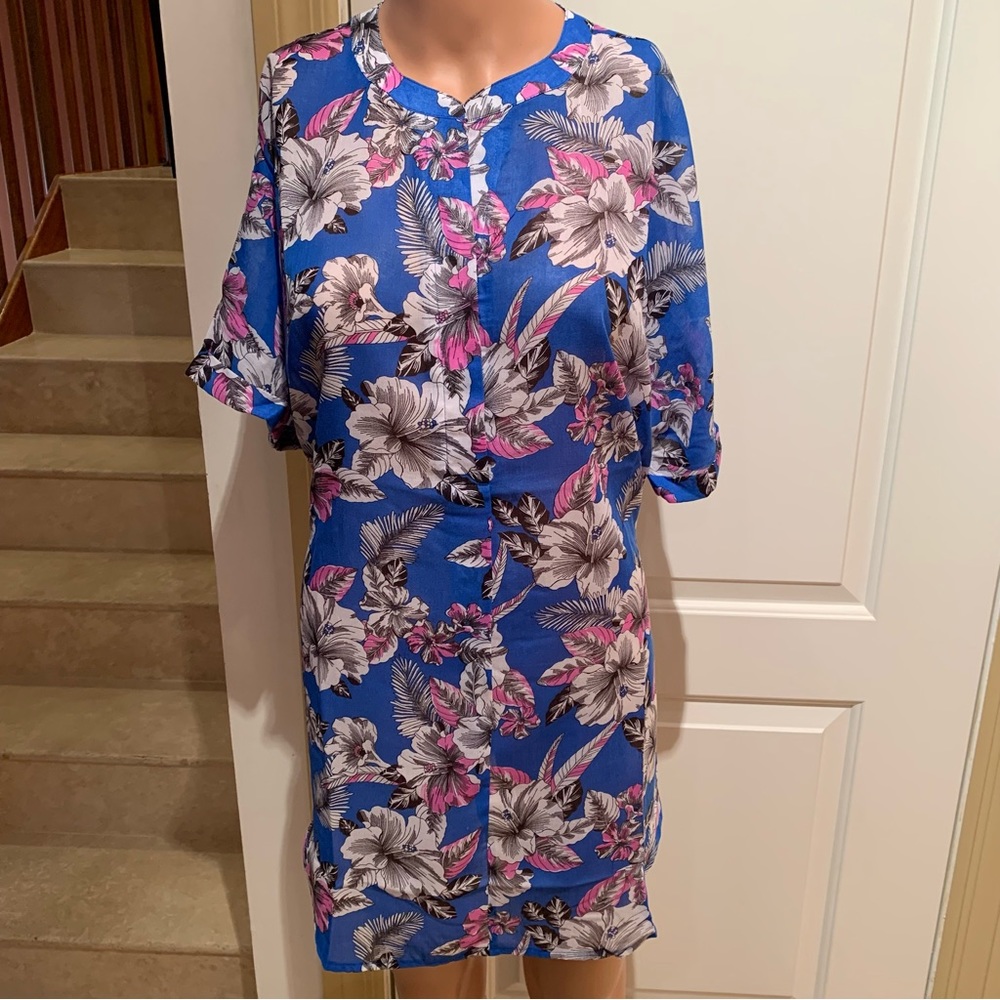 ROSA FAIA. NWT Shirt. Hawaiian style blue/white‎ & fuchsia flowers w/belt…